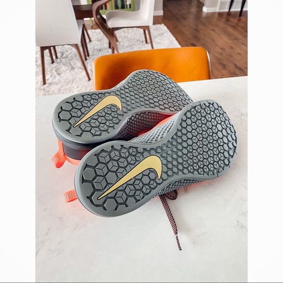 Nike original Metcon Flywire training shoes size 10 - Picture 4 of 4